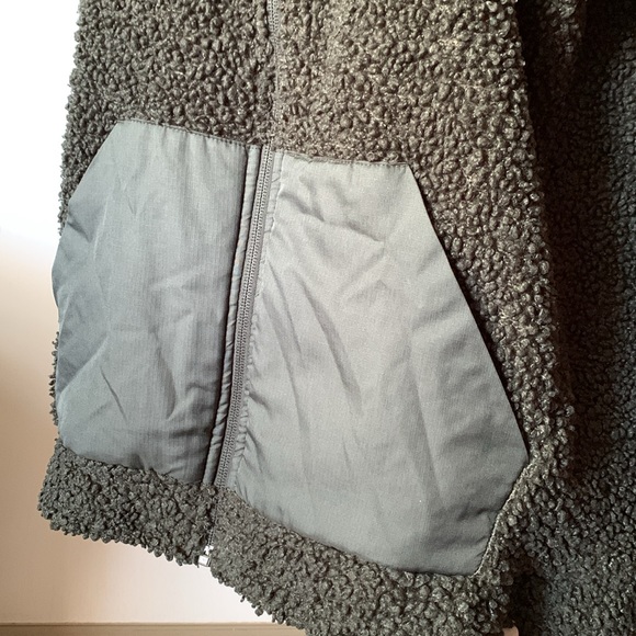 Adidas Brilliant Basics Sherpa Full-Zip Hoodie in Legend Earth - Picture 4 of 7